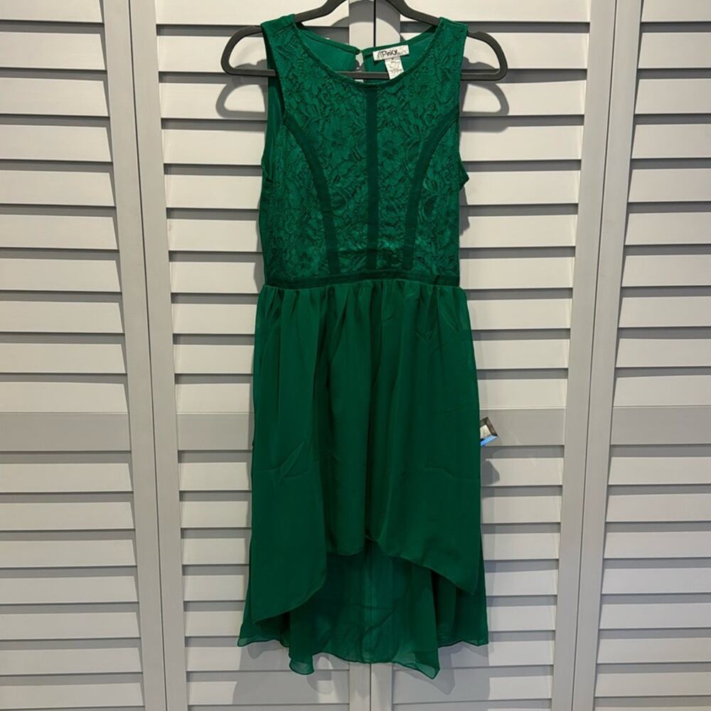 Pinky NWT high/low lined Dress with lace top and chiffon bottom.